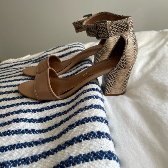 Tahari Shoes - Elegant Tahari Tan Block Heel Sandals with Snake Skin Accent
